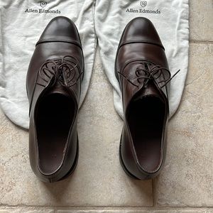Allen Edmonds Park Ave Oxford Dress Shoes Size 11.  Mahogany.  Worn once.